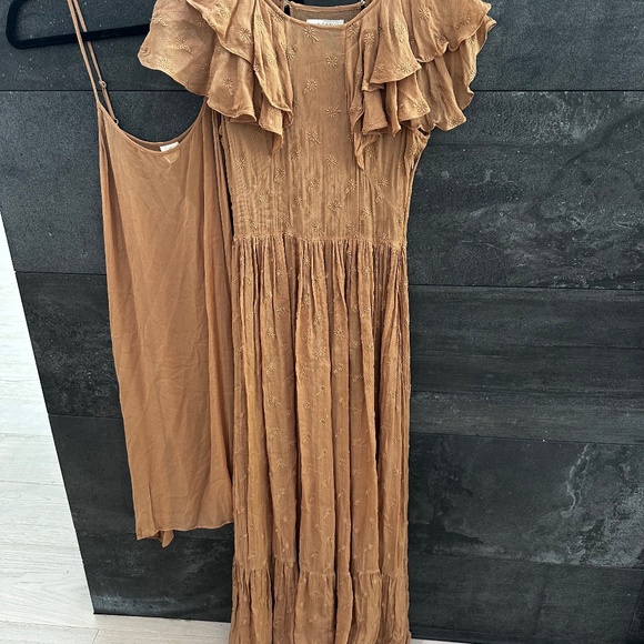 Doen Flora Embroidered Ruffle Maxi Dress Adobe Size XS - Picture 7 of 15